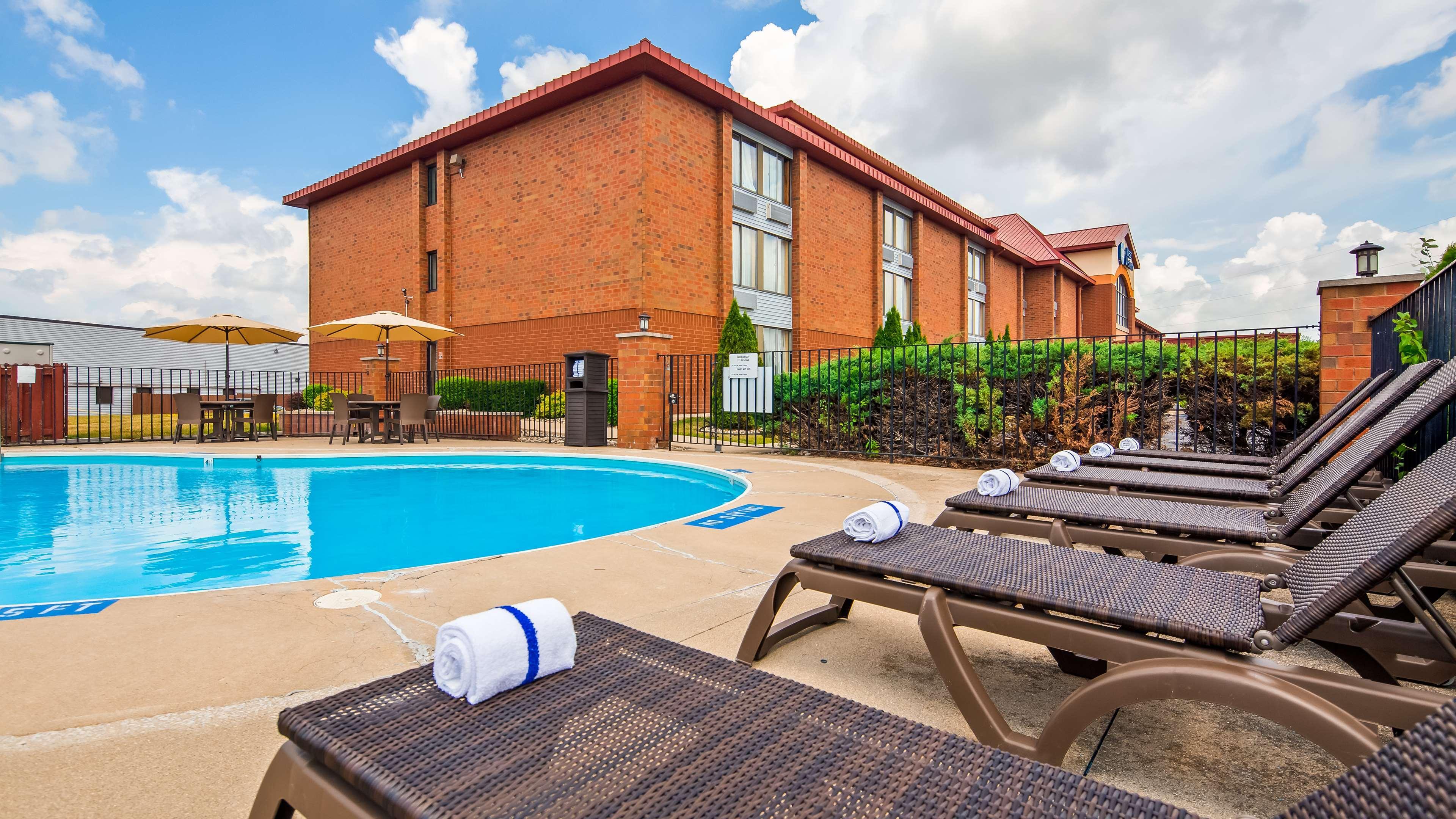 Best Western Luxbury Inn Fort Wayne Eksteriør bilde