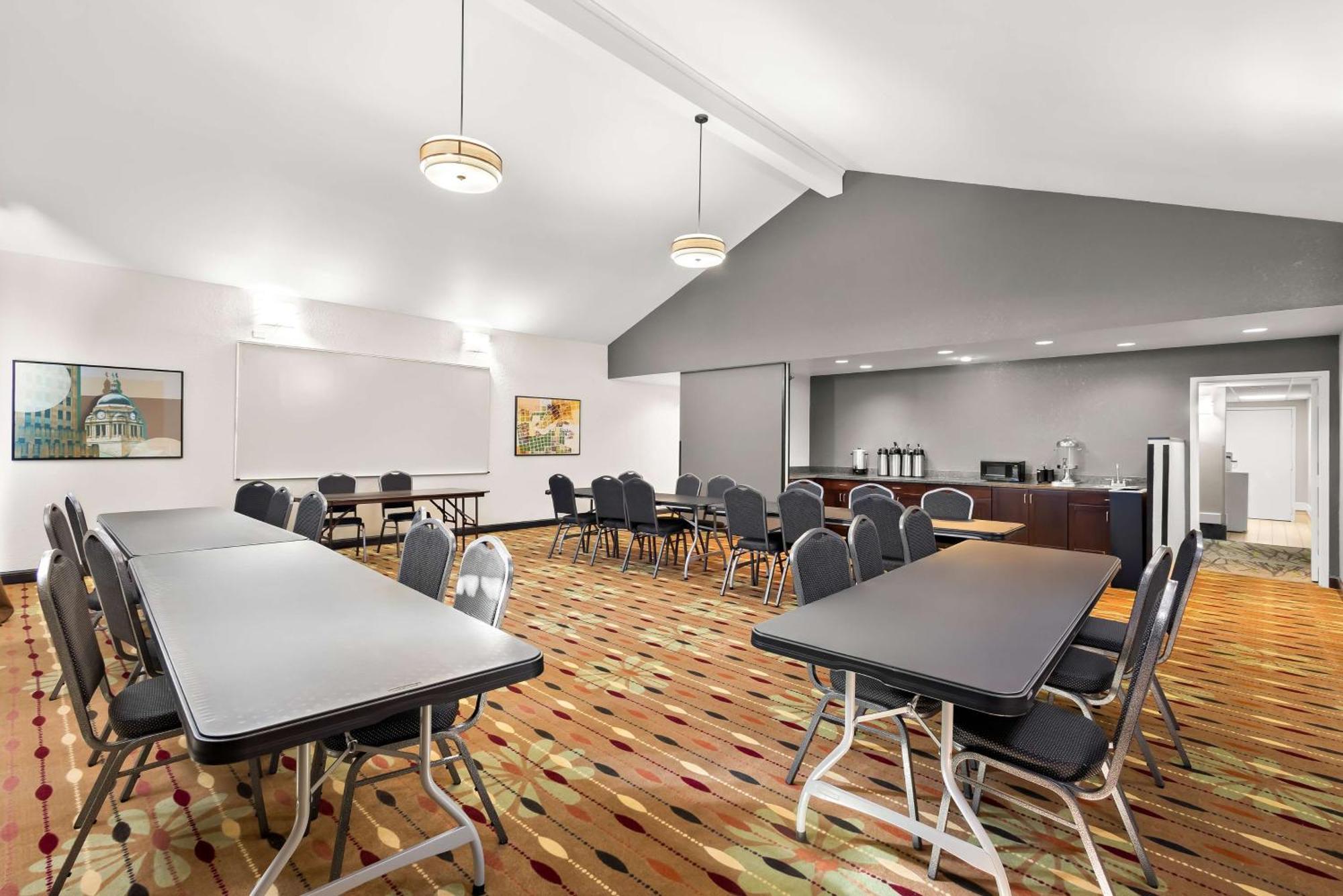 Best Western Luxbury Inn Fort Wayne Eksteriør bilde