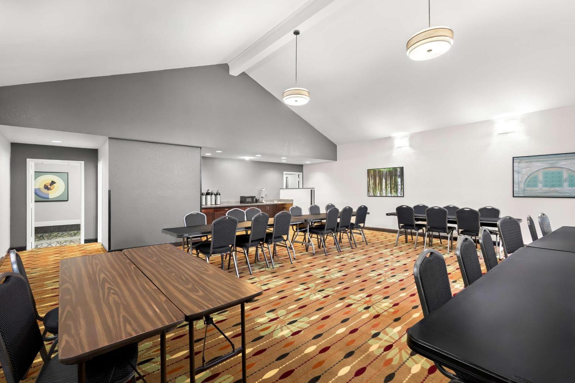 Best Western Luxbury Inn Fort Wayne Eksteriør bilde