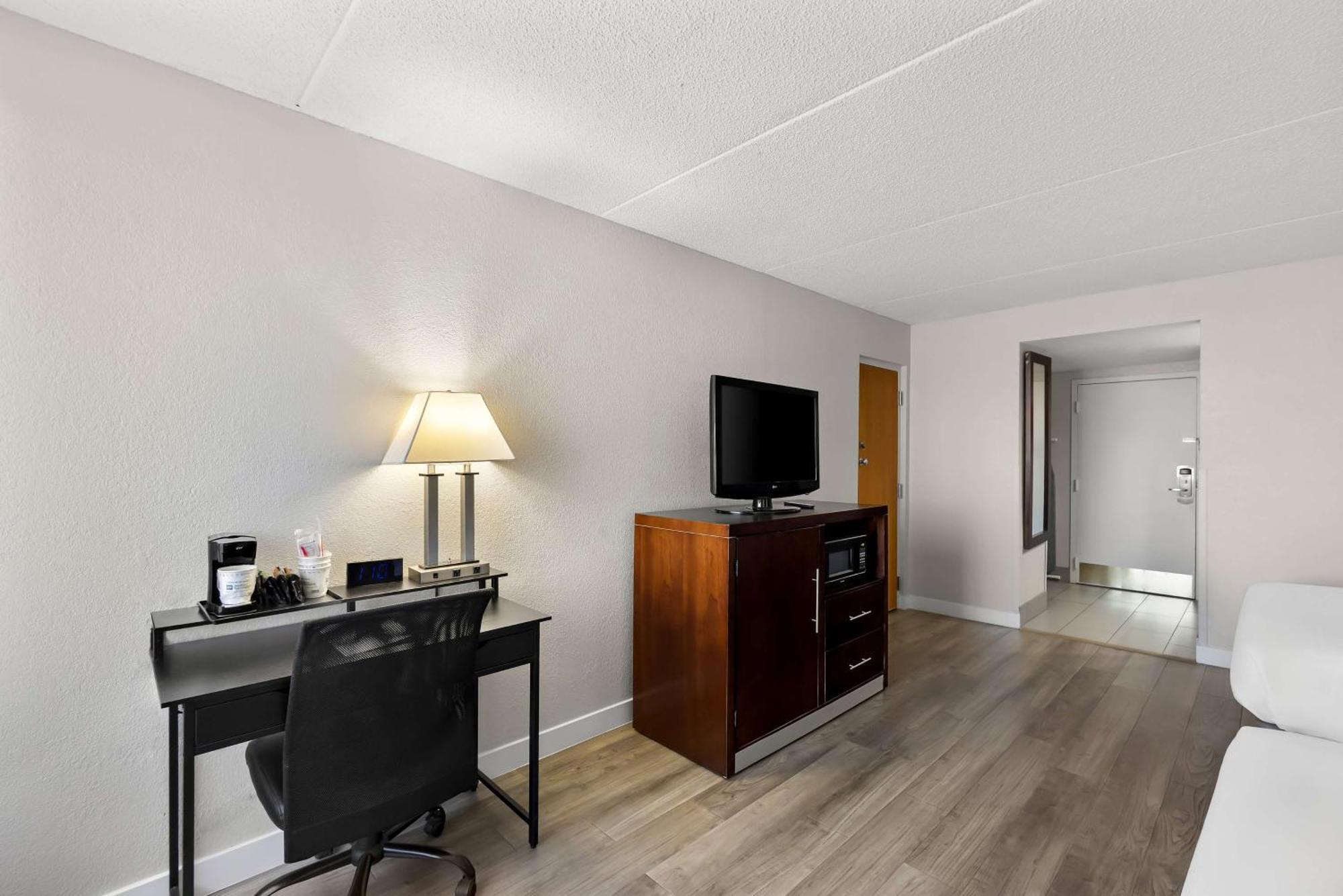 Best Western Luxbury Inn Fort Wayne Eksteriør bilde