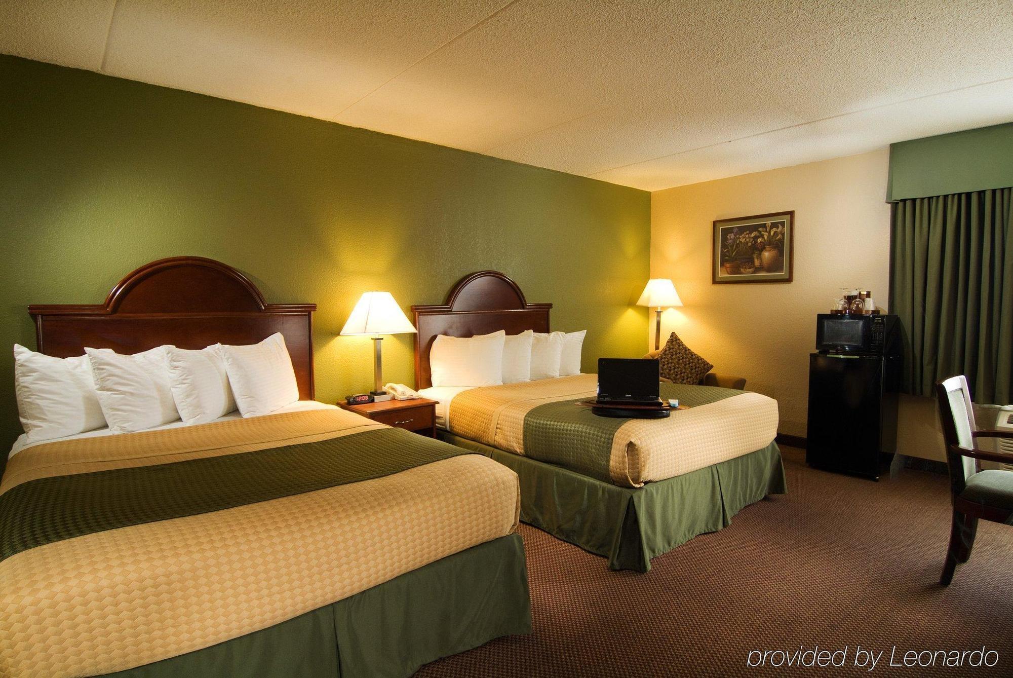Best Western Luxbury Inn Fort Wayne Rom bilde